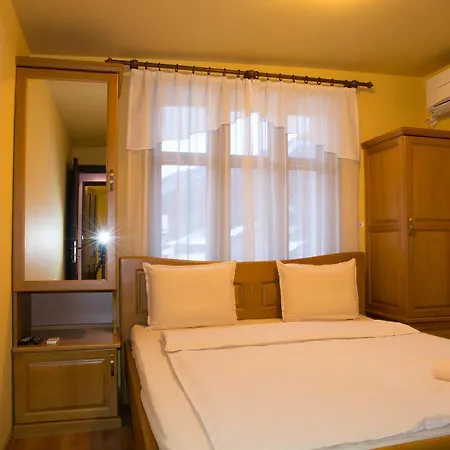 Ivan بيت ضيافة Cherni Osum