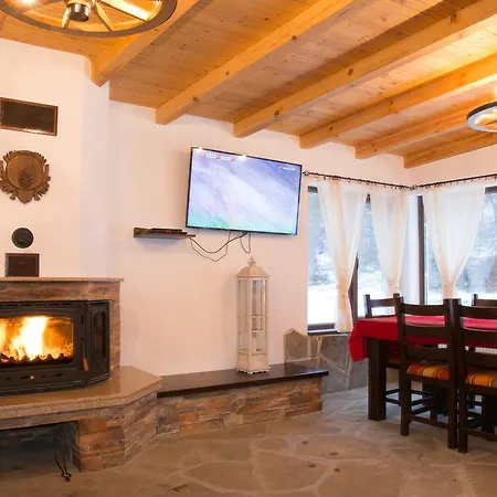 Ivan بيت ضيافة Cherni Osum