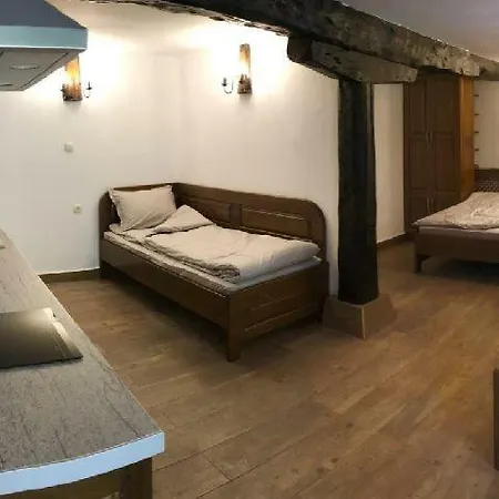 Ivan بيت ضيافة Cherni Osum