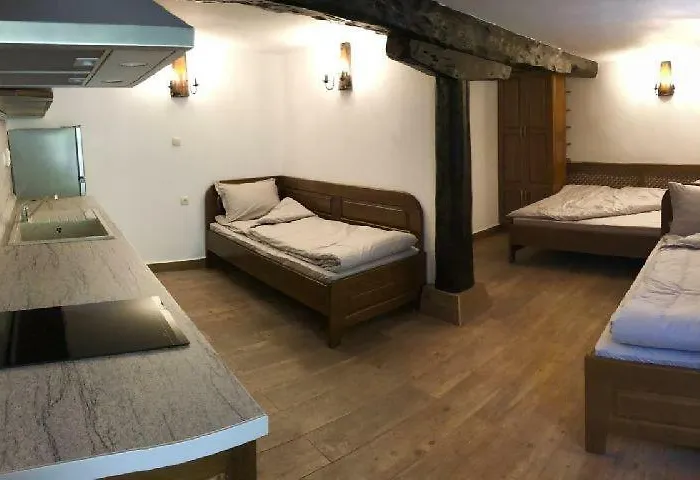 Ivan Vendégház Cserni Oszam